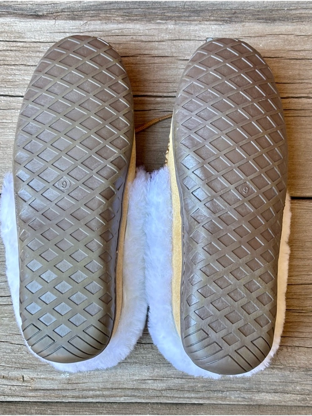 Natural Reflections Iceland II Women's Suede Sheepskin Slippers Sz 9M - Picture 6 of 7
